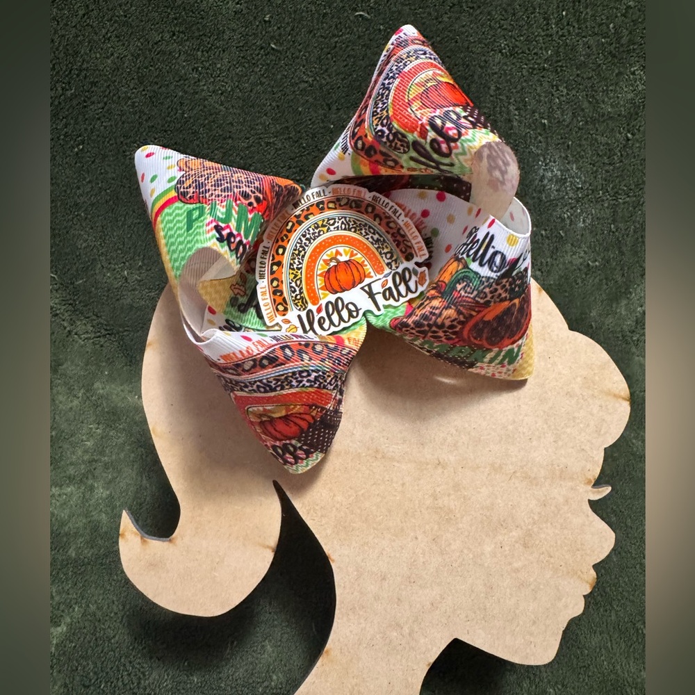 Green Hello Fall Bow